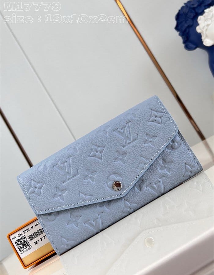 LOUIS VUITTON 루이비통 장지갑 M17779 2024/신상