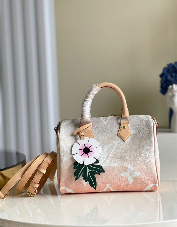 LOUIS VUITTON 루이비통 모노그램 자이언트 스피디 반둘리에 25 핸드백 M45724