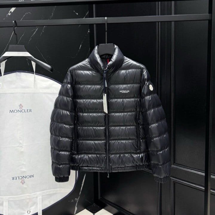 MONCLER 몽클레어 로고 다운 패딩 자켓
