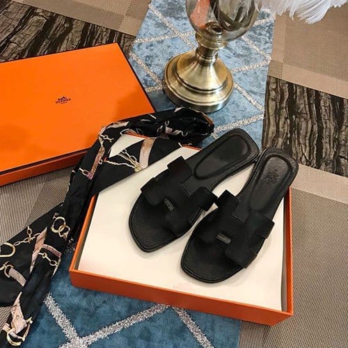 HERMES 에르메스 슬리퍼 봄신상 (250사이즈 주문제작)