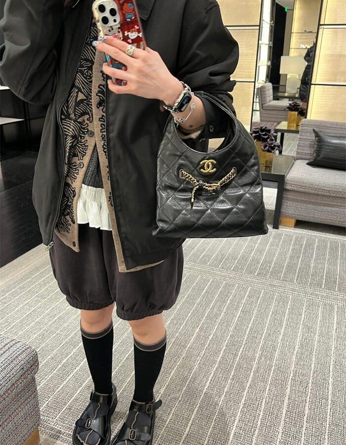 CHANEL 샤넬 호보백 AS5011