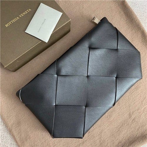 BOTTEGA VENETA 보테가베네타 남성용 클러치 B7557-1
