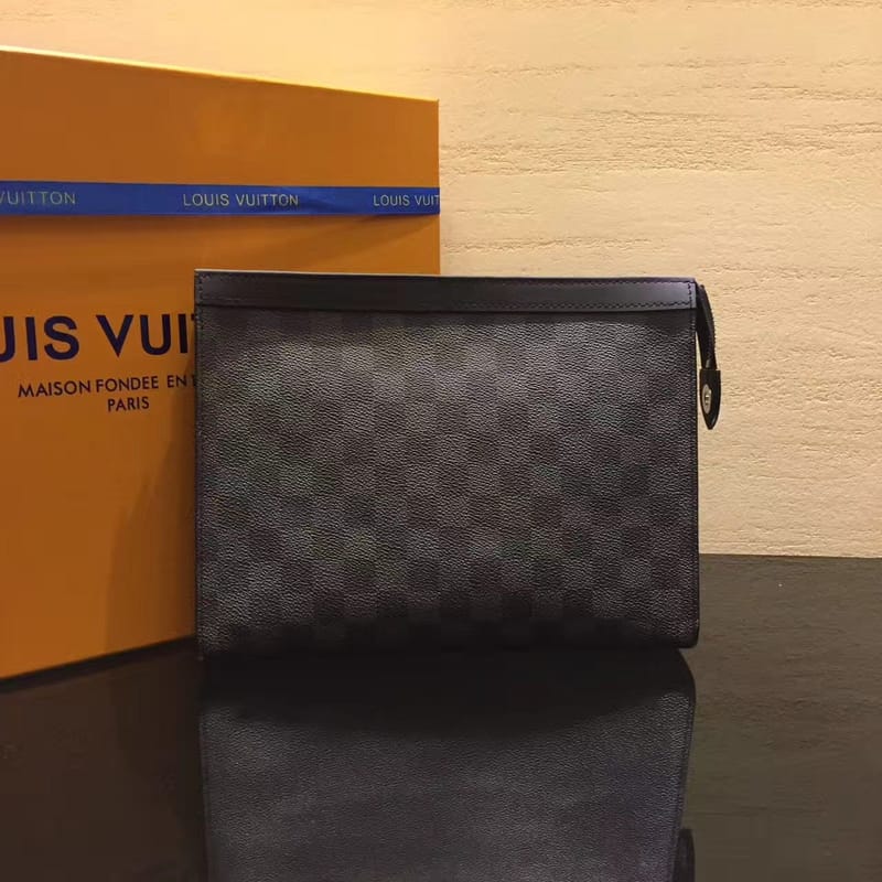 LOUIS VUITTON 루이비통 포쉐트 보야지 다미에 그라파이트 클러치 N41696