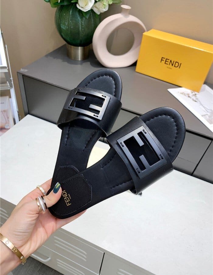 FENDI 펜디 여성용 슬리퍼 F3164