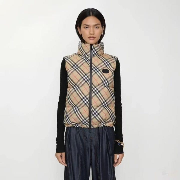 BURBERRY 버버리 체크 퍼퍼 질레 다운 베스트