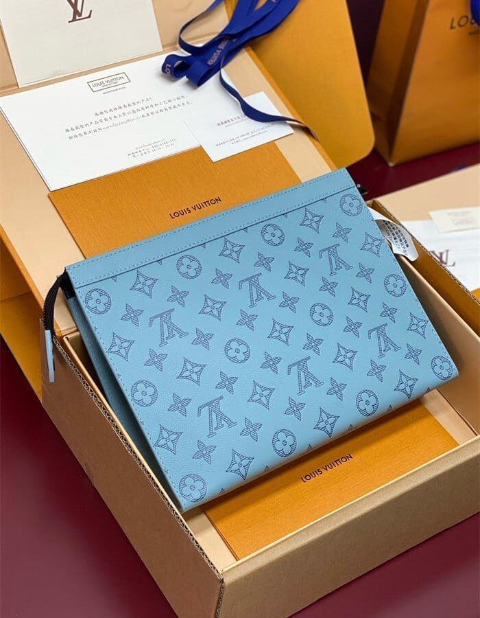 LOUIS VUITTON 루이비통 포쉐트 보야주 이클립스 M61692