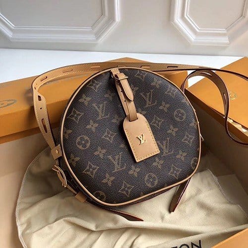 LOUIS VUITTON 루이비통 부아뜨 샤포백 M52294