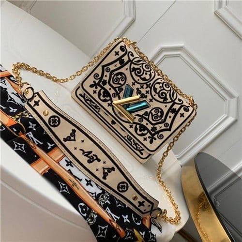 LOUIS VUITTON 루이비통 트위스트 M50280신상