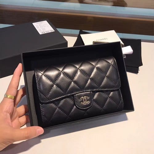 CHANEL 샤넬 램스킨 클래식 플랩 중지갑 A84341-2