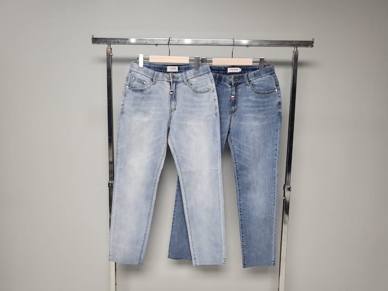 THOM BROWNE 톰브라운 화이트 패치 청바지