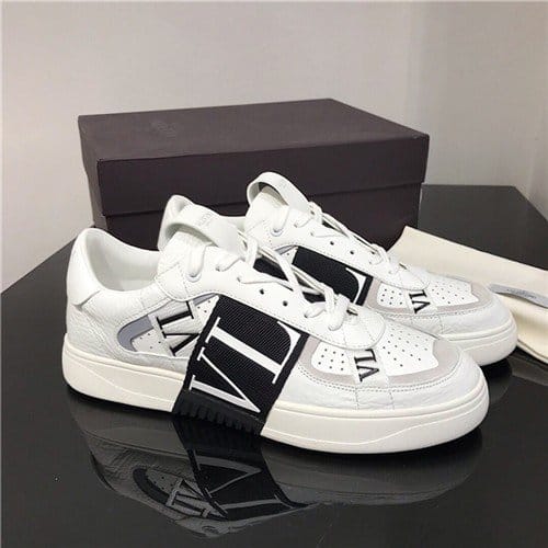 VALENTINO 발렌티노 남여공용 스니커즈 V901870-4 2020/신상 (한사이즈 크게 나옴)