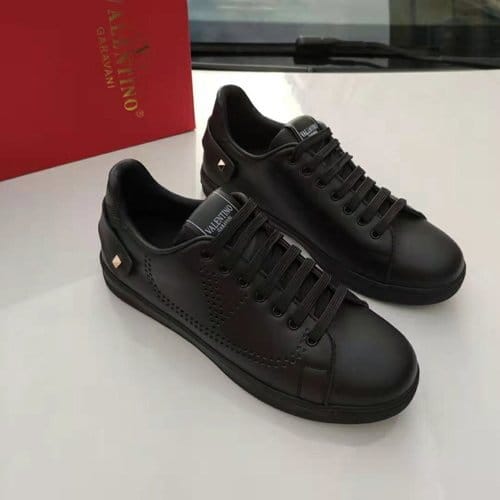 VALENTINO 발렌티노 언타이틀락 스터드 스니커즈