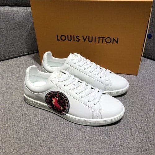 LOUIS VUITTON 루이비통 남성용 스니커즈 L8800-2 신상