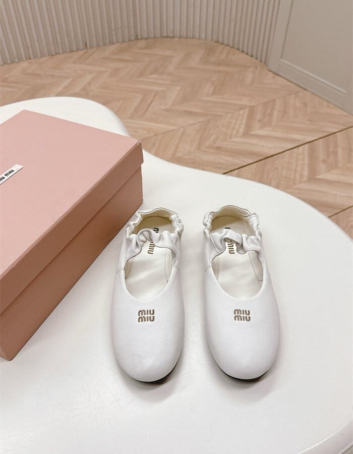 MIUMIU 미우미우 여성용 단화 M82252-2