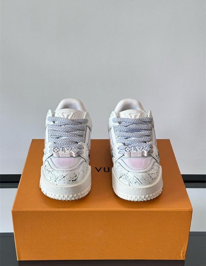 LOUIS VUITTON 루이비통 남여공용 스니커즈 L94129-1 2024/신상
