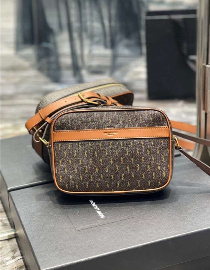 SAINT LAURENT 생로랑 카메라백 Y3640
