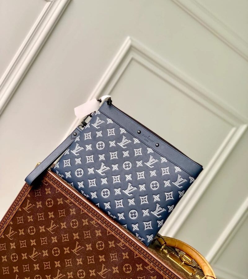 LOUIS VUITTON 루이비통 포쉐트 투고 클러치백