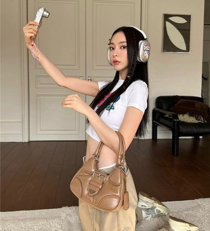 PRADA 프라다 문 리나일론 가죽 숄더백 1BA381