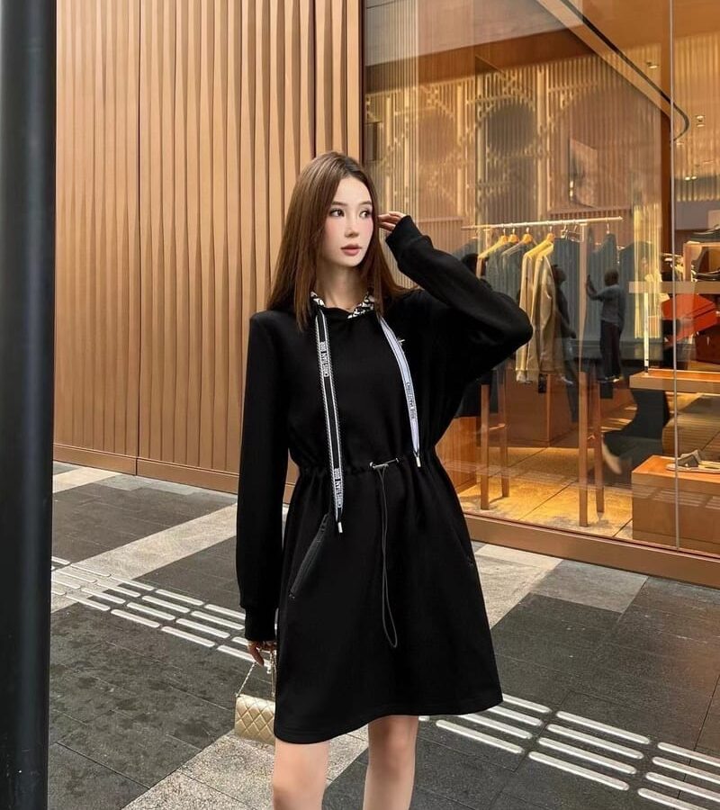 DIOR 디올 롱 후드 원피스