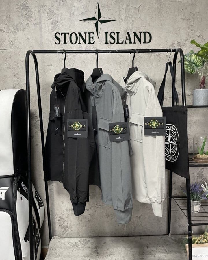 STONE ISLAND 스톤아일랜드 쿠션 후디 윈드브레이커