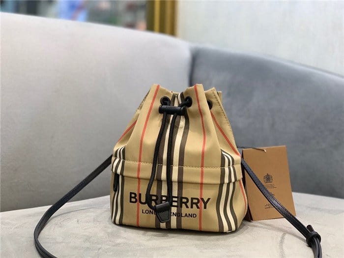 BURBERRY 버버리 버킷백 B61511