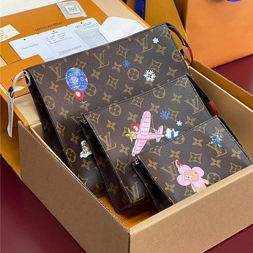 LOUIS VUITTON 루이비통 트리오 토일렛 클러치백 M15357