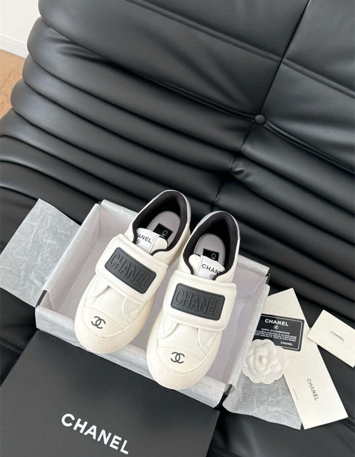 CHANEL 샤넬 여성용 스니커즈 C72594-1 2024/신상