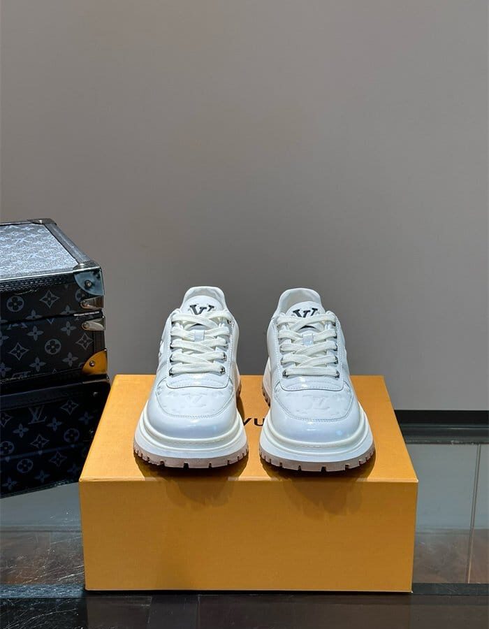 LOUIS VUITTON 루이비통 남성용 스니커즈 L95329-1 2COLOR