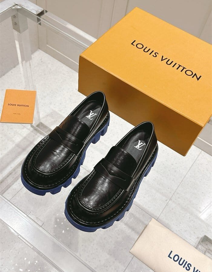 LOUIS VUITTON 루이비통 남여공용 로퍼 L30678 2COLOR
