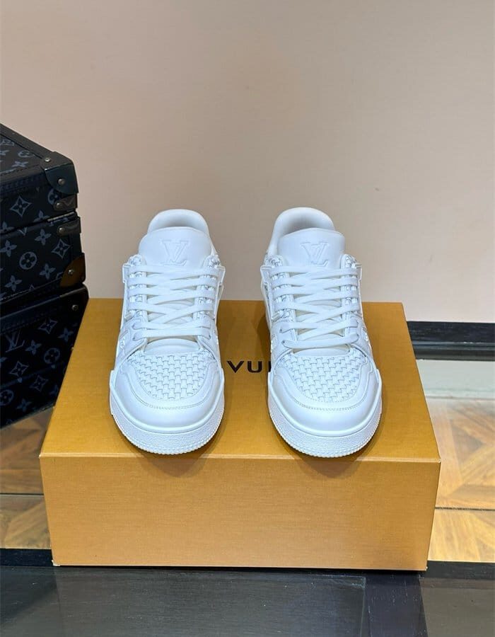 LOUIS VUITTON 루이비통 남성용 스니커즈 L96430-1 2024/신상