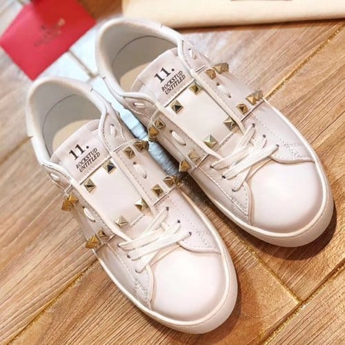 VALENTINO 발렌티노 락스터드 언타이틀 스니커즈