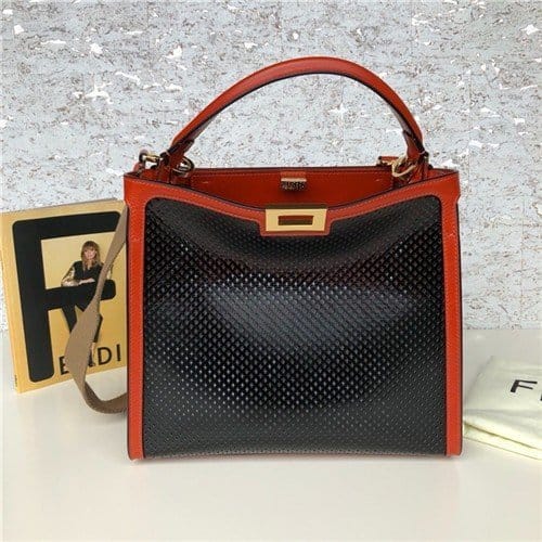 FENDI 펜디 피카푸 미디움 F8820-4