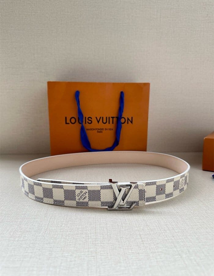 LOUIS VUITTON 루이비통 여성용 벨트 3.0CM 2024/신상