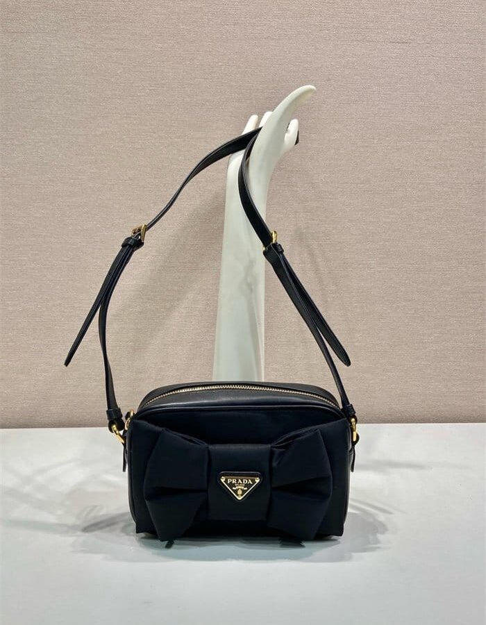 PRADA 프라다 리나일론 숄더백 1BC242