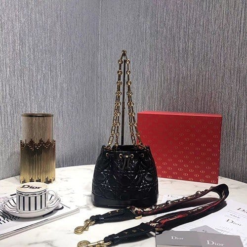 DIOR 디올 버킷백 복조리백 M1692 18CM