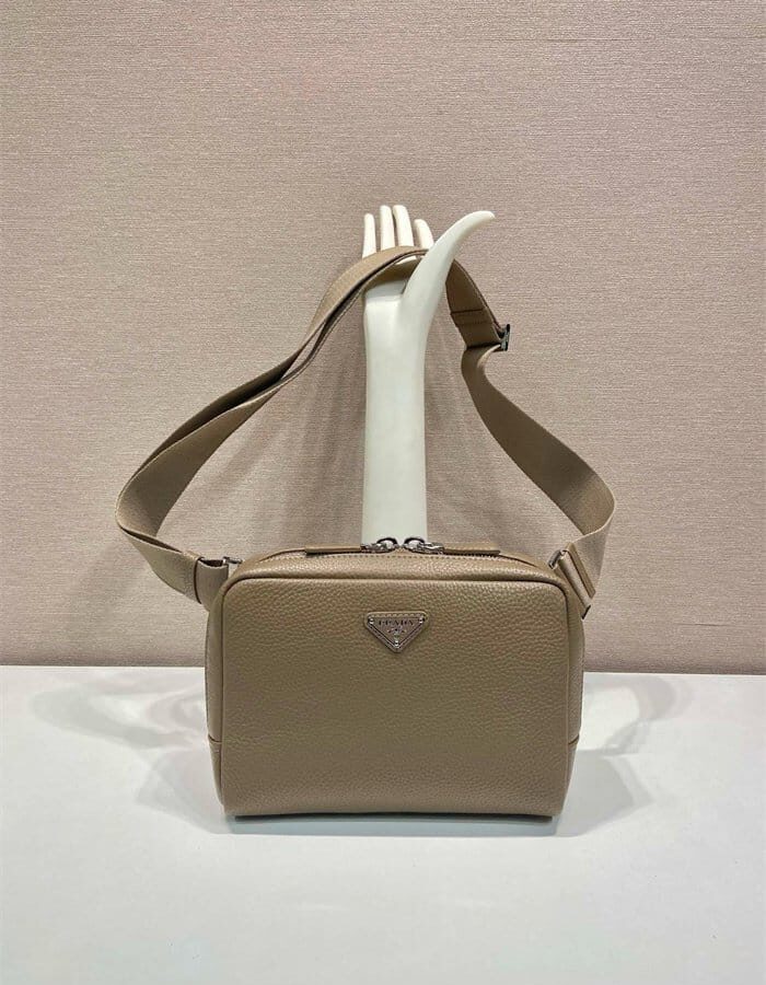 PRADA 프라다 레더 라지 숄더백 2VH181