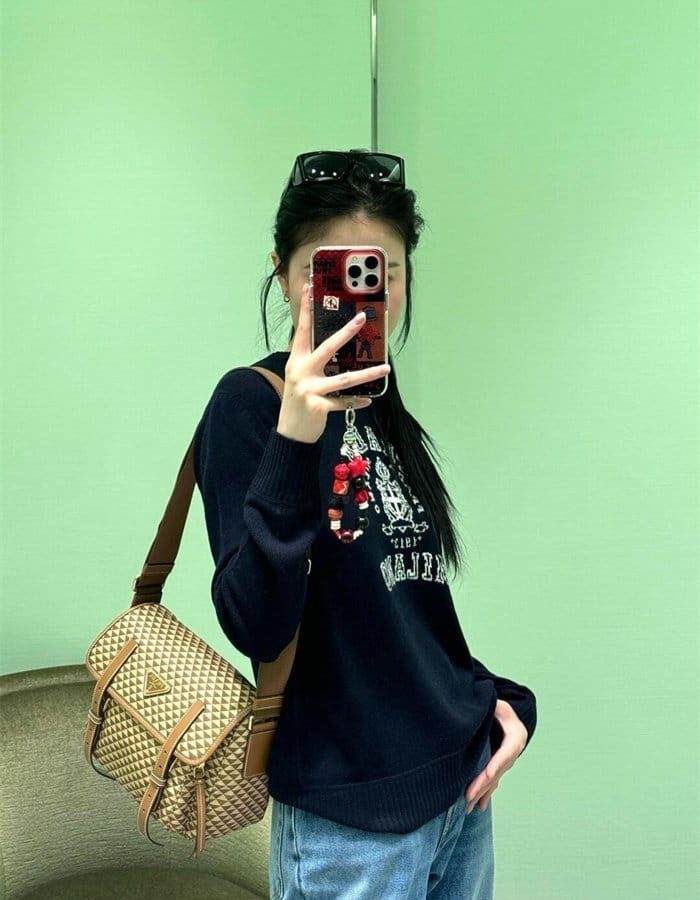 PRADA 프라다 삼각 로고 심볼 자수 리나일론 숄더백 1BD383