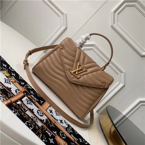 LOUIS VUITTON 루이비통 뉴웨이브 탑 핸들백 M53931신상
