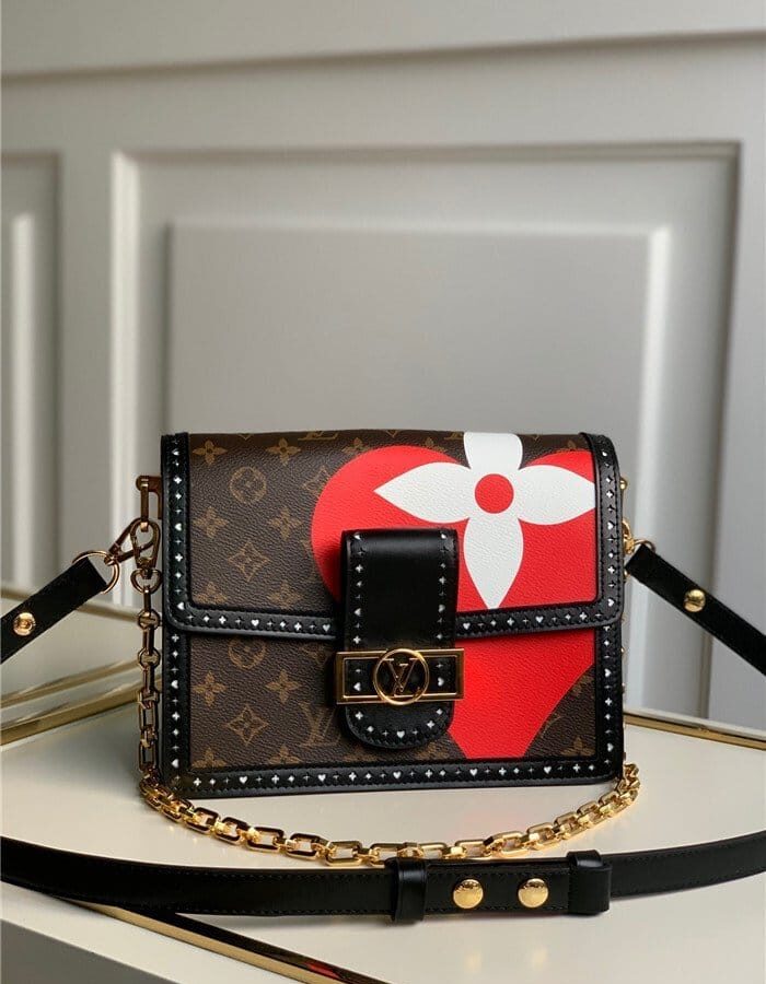LOUIS VUITTON 루이비통 게임 온 도핀백 MM / M57448 신상