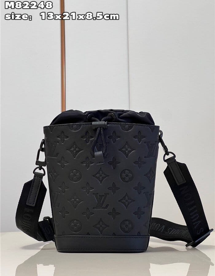 LOUIS VUITTON 루이비통 노에 슬링백 M82248