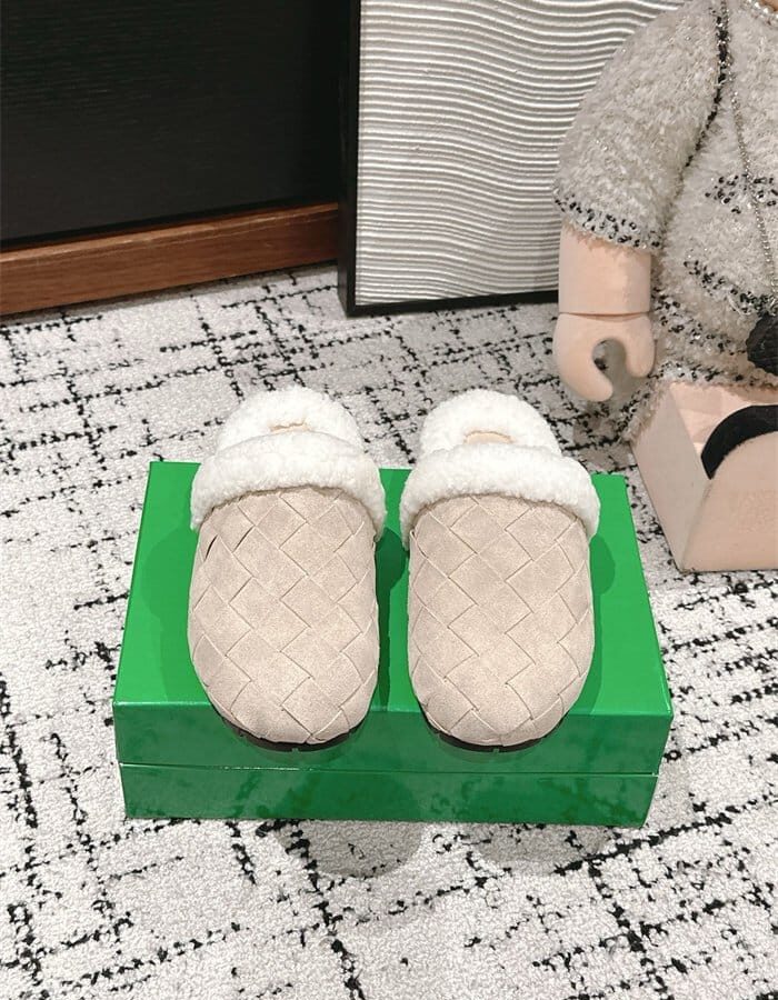 BOTTEGA VENETA 보테가베네타 여성용 슬리퍼 B76422-2 2024/신상