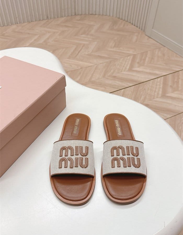 MIUMIU 미우미우 여성용 슬리퍼 M90473-2
